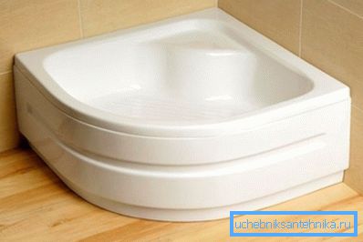 Design acrilic cu un raft pentru ședințe Design acrilic cu un raft pentru ședințe