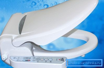 Capac multifuncțional-bidet.
