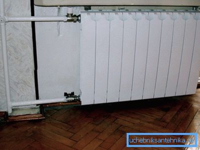 Baterie bimetalică în interiorul unui apartament standard Baterie bimetalică în interiorul unui apartament standard