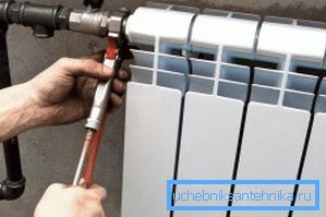 Radiator bimetalic potrivit pentru instalarea în apartamente cu sistem de încălzire centrală