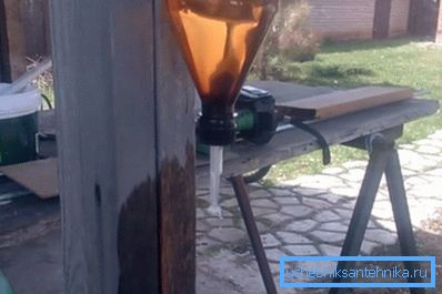 Lampa pentru băuturi gata de plecare.
