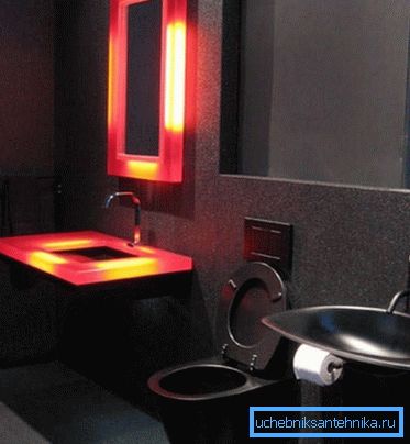 Negru toaletă în toaletă, care este decorat în stilul de hi-tech