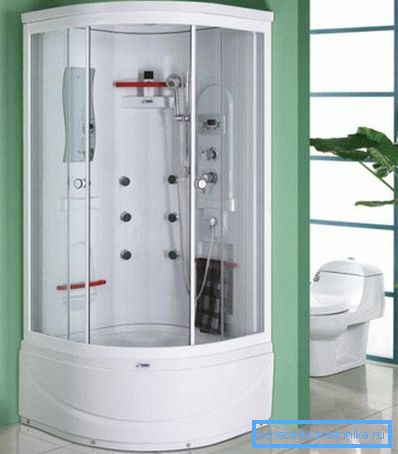 O cabină curată este o garanție a frumuseții băii și a sănătății utilizatorilor. O cabină curată este o garanție a frumuseții băii și a sănătății utilizatorilor.