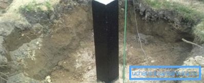 Asigurați hidroizolarea masticului de bitum.