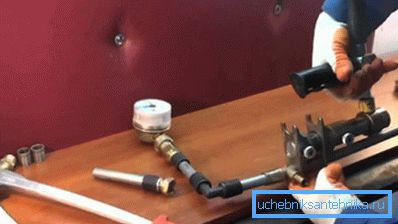 Pentru lucru este mai bine să folosiți un instrument de proprietate. Pentru lucru este mai bine să folosiți un instrument de proprietate.