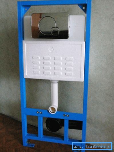 Pentru a repara fitingurile rezervorului, scoateți pur și simplu butonul metalic de pe instalație. Pentru a repara fitingurile rezervorului, scoateți pur și simplu butonul metalic de pe instalație.