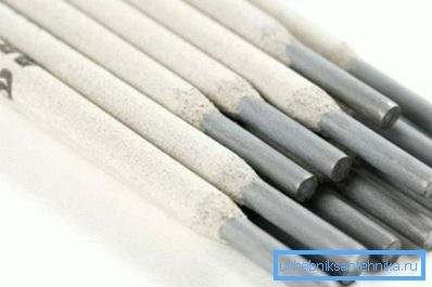 Electrozi pentru prelucrarea cu oțel inoxidabil