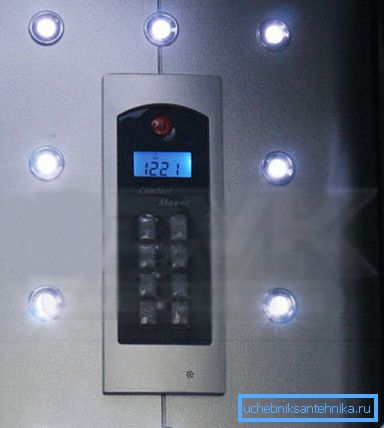 Afișaj electronic pentru controlul funcțiilor