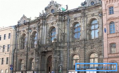 Dacă casa ta este un monument de arhitectură, cu siguranță vei fi refuzat.