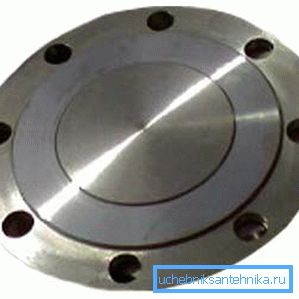 Acest disc este numit o flanșă. Că oferă o putere suplimentară