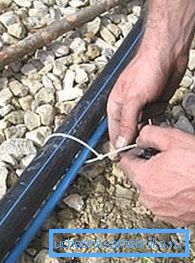 Fixarea componentelor traseului Fixarea componentelor traseului