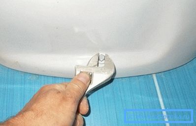 Fixare cu șuruburi speciale Fixare cu șuruburi speciale