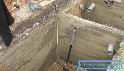 Fotografia unui rezervor septic cu două camere