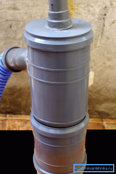 Ciclonul de filtrare foto din conductele de canalizare Ciclonul de filtrare foto din conductele de canalizare