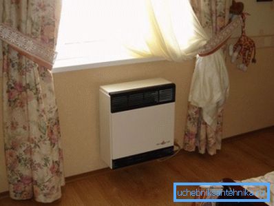 Convector de fotografie pe perete.