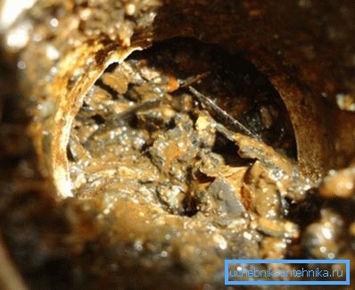 Fotografii de scară și rugină în circuitele de încălzire Fotografii de scară și rugină în circuitele de încălzire