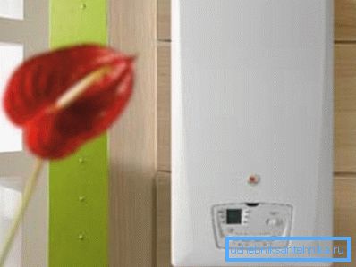 Boiler cu balamale foto.