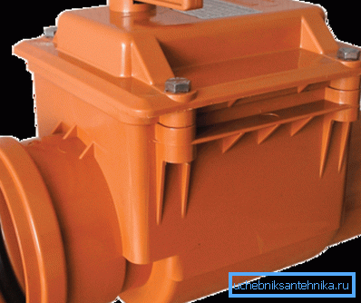 Supapă orizontală pentru canalizare 110 mm