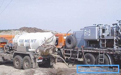 De regulă, lucrările de cimentare se realizează cu ajutorul unor echipamente serioase.