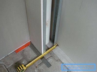 Cum să închideți țevile de încălzire cu gips-carton