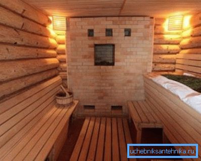 Încălzitor de cărămidă în interiorul băii