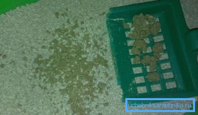Bucățile de dimensiuni mici pot fi spălate cu ușurință Bucățile de dimensiuni mici pot fi spălate cu ușurință
