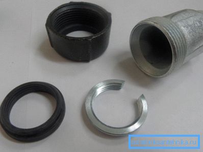 Adaptor de compresie de la 1/2 in. Conducte la țevi cu același diametru. Adaptor de compresie de la 1/2 in. Conducte la țevi cu același diametru.