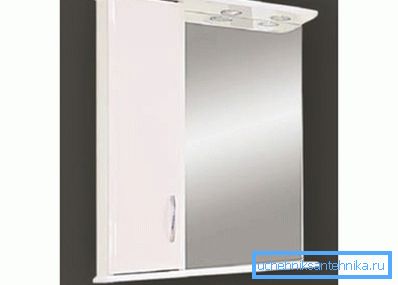 Design cu dulap lateral.