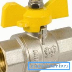 Macara cu mâner fluture și un trecere condiționată de 15 mm