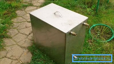 Capacitatea metalului dintr-un oțel inoxidabil pe 240 de litri