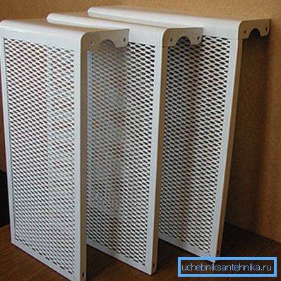 Produsele metalice nu diferă într-o varietate de forme, dar sunt cel mai bine tolerate de temperaturile ridicate.