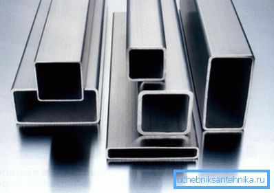 Profile metalice de diferite configurații (pătrat, dreptunghi)