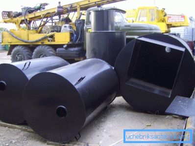 Cușca metalică pentru puț este ușor de făcut din țevi din oțel.