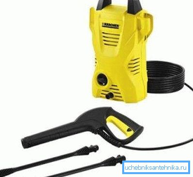 Mini-chiuveta care poate fi utilizată ca sursă de presiune pentru curățarea hidrodinamică