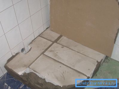 Caramida monolitica de baza.