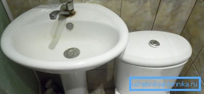 Dimensiunile de montaj ale cabinelor de duș ar trebui să corespundă cu alte corpuri de iluminat.