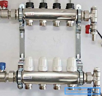 Regulatoarele de temperatură sunt deja instalate pe acest pieptene.