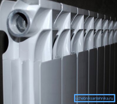 În dispozitivul foto-aluminiu.