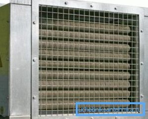 În electrotehnistul foto-electrocasnic ECO.