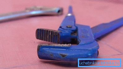 În butoanele foto-reglabile și 