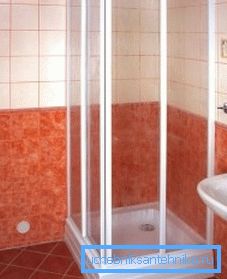În fotografie: perdelele sunt de obicei produse pentru o dimensiune specifică a structurii, cele mai populare fiind 80 de 80 și 90 de 90