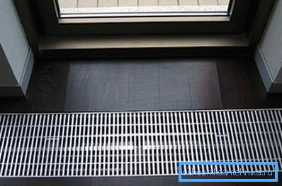 Pe o fotografie - convectorul de podea ascuns