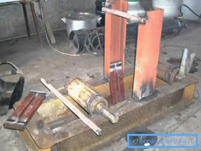 În benderul de fabricație în faza de asamblare