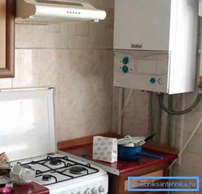 Cazan pe gaze de căldură - un mijloc de obținere a căldurii pentru alimentarea radiatoarelor.