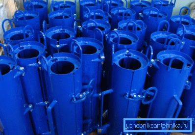 Unele tipuri de lucrări implică utilizarea mai multor ștergătoare, care sunt plasate într-o cameră specială numită fustă de nămol Unele tipuri de lucrări implică utilizarea mai multor ștergătoare, care sunt plasate într-o cameră specială numită fustă de nămol