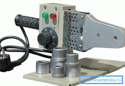 Echipamentul cu un controler de temperatură este cel mai practic, dar pentru o singură utilizare această funcție nu este fundamentală.