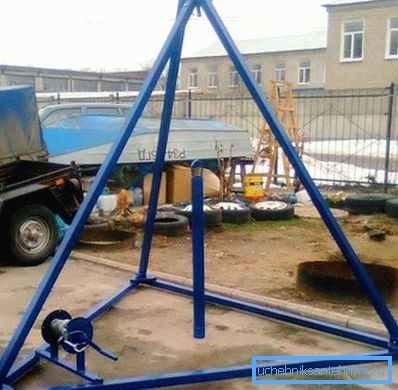 Model de triunghi din oțel