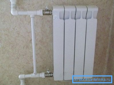 Legarea radiatorului cu un sistem cu o conductă.