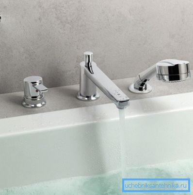 Mixer cu levier simplu (joystick) - construit în baie