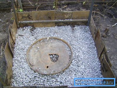 Bază pregătită pentru turnarea mortarului Bază pregătită pentru turnarea mortarului